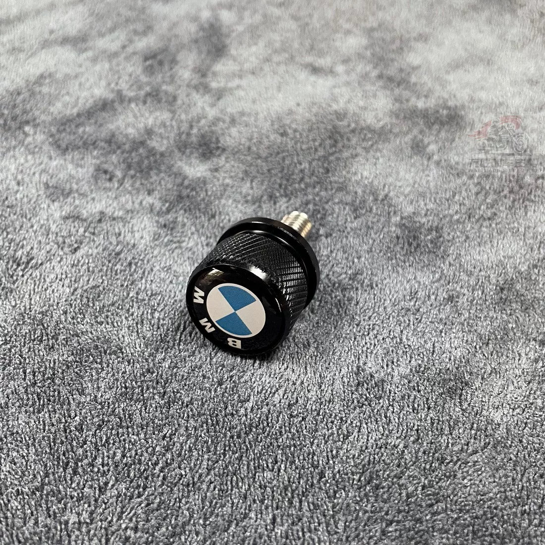 适用BMW宝马R18摩托车后座皮垫前后挡泥板皮泥瓦复古改装快拆螺丝