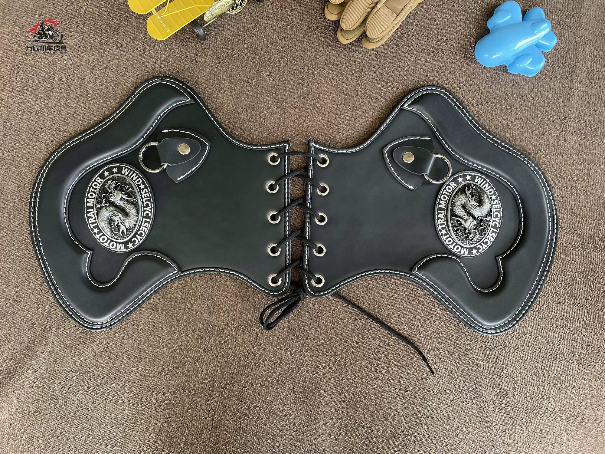 哈雷街霸StreetBob 114发动机隔热垫 护杠护膝挡风腿部膝盖防烫皮